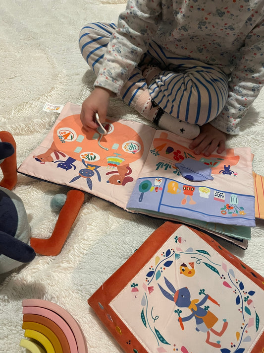 Livre d'activité d'éveil